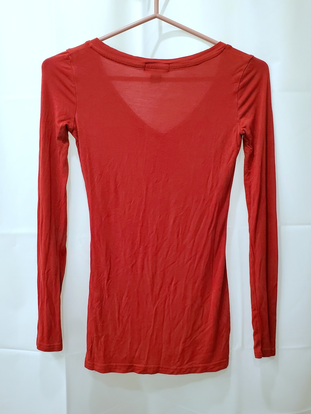 Red V-Neck Long-Sleeve Women's Top - Picture 2 of 2